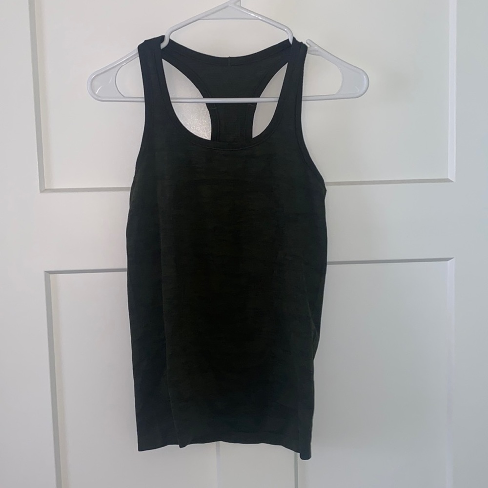 Camo lululemon tank top